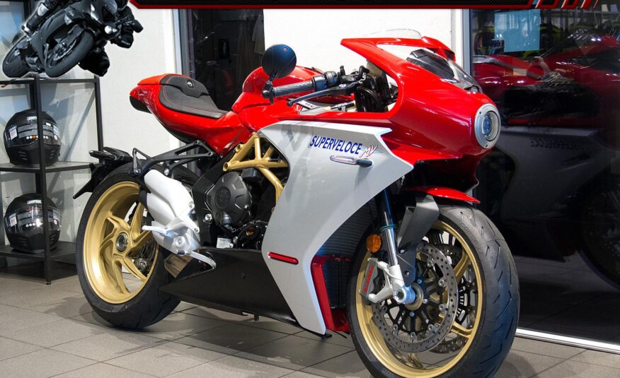 MV Agusta Superveloce 800