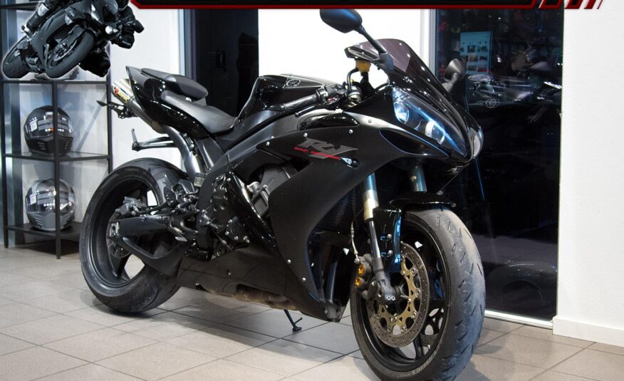 Yamaha YZF R1