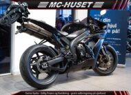 Yamaha YZF R1