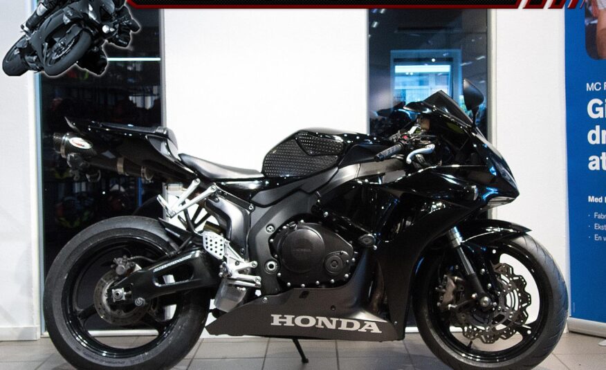 Honda CBR 1000 RR Fireblade
