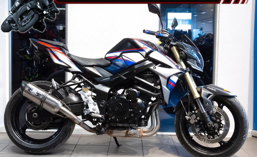 Suzuki GSR 750