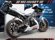 Yamaha YZF R1
