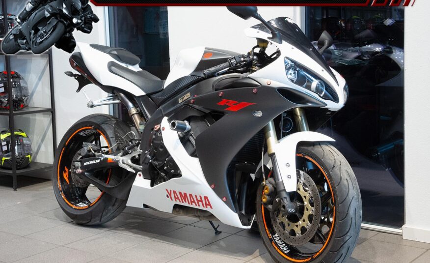Yamaha YZF R1
