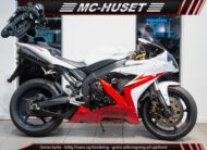 Yamaha YZF R1