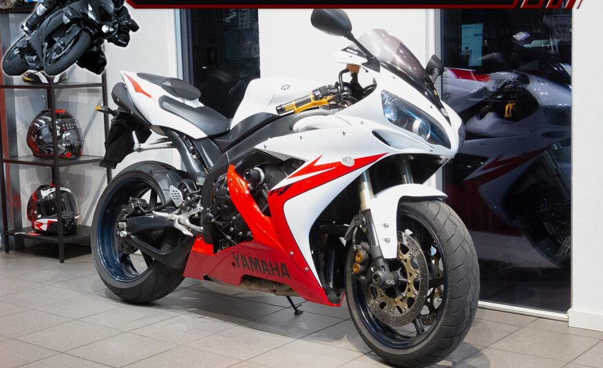 Yamaha YZF R1