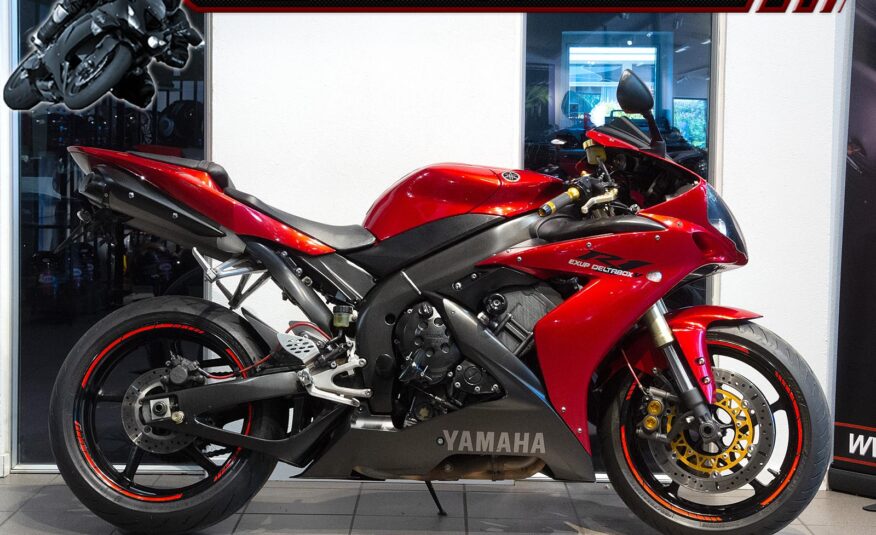 Yamaha YZF R1