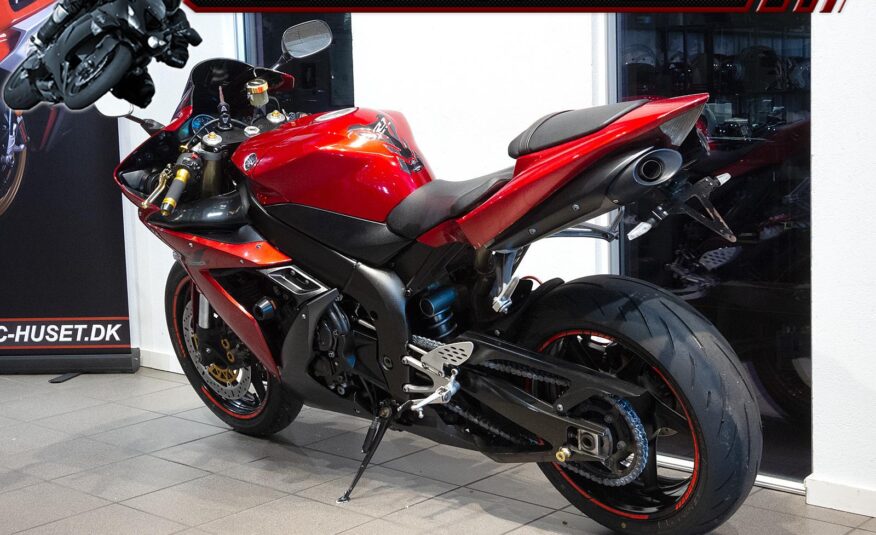 Yamaha YZF R1