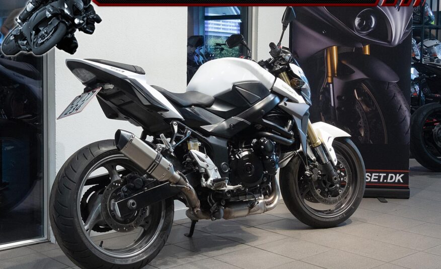 Suzuki GSR 750