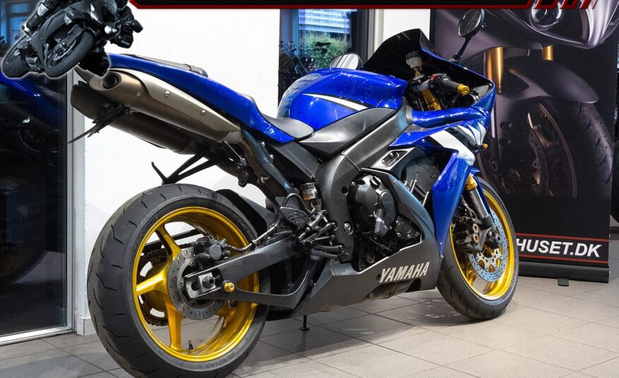 Yamaha YZF R1