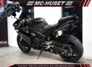 Yamaha YZF R1