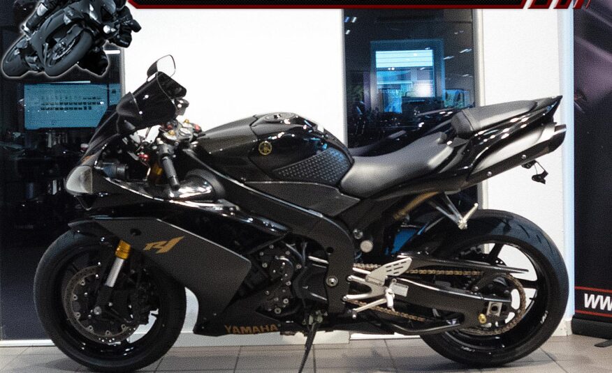Yamaha YZF R1