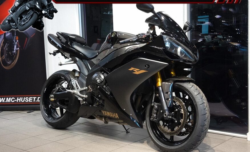 Yamaha YZF R1