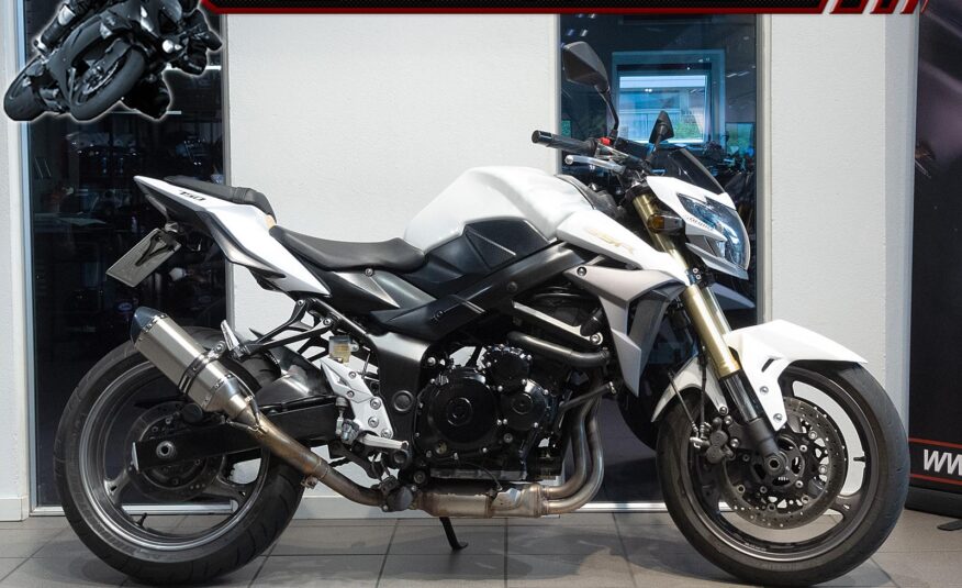 Suzuki GSR 750