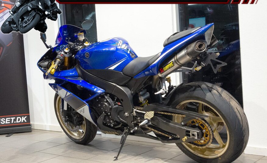 Yamaha YZF R1