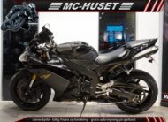 Yamaha YZF R1