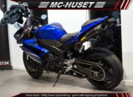 Yamaha YZF R1