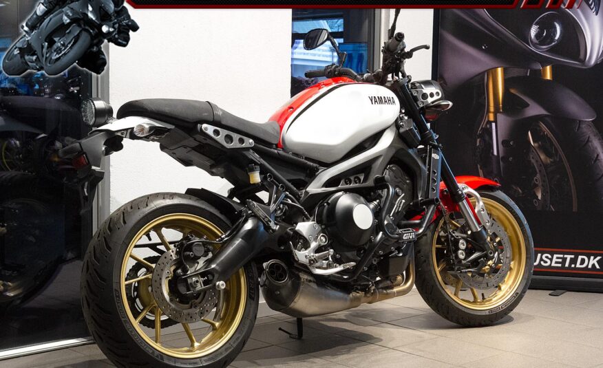 Yamaha XSR 900
