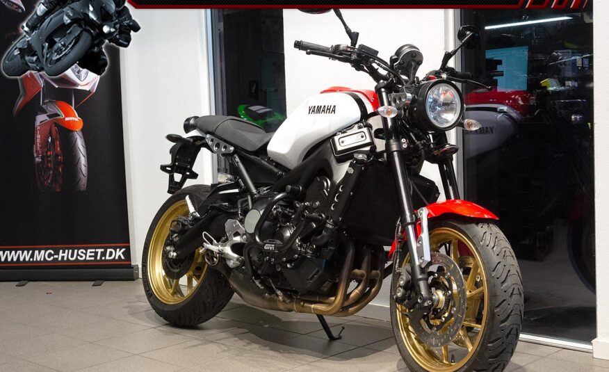 Yamaha XSR 900