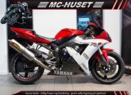 Yamaha YZF R1