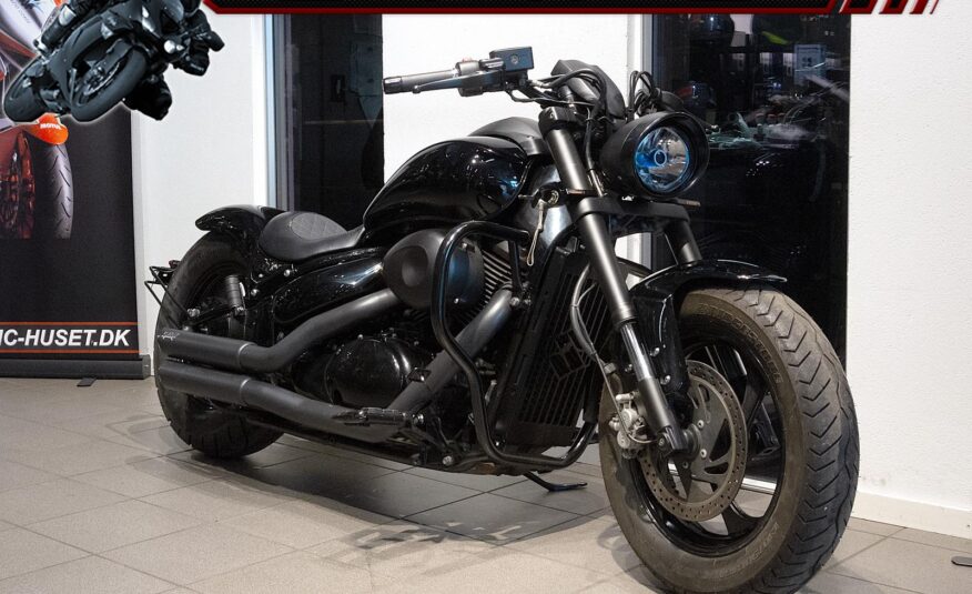 Suzuki VZ 800 Intruder