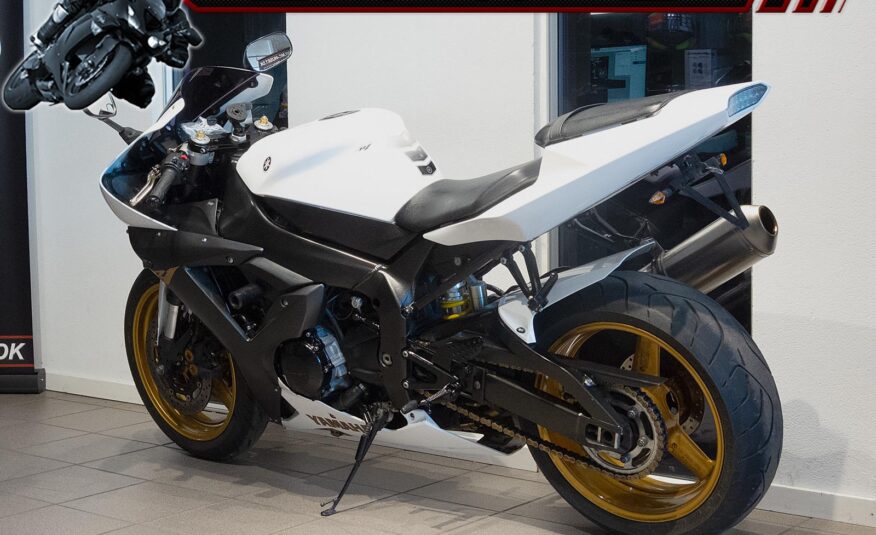 Yamaha YZF R1