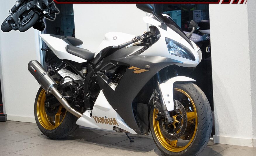 Yamaha YZF R1