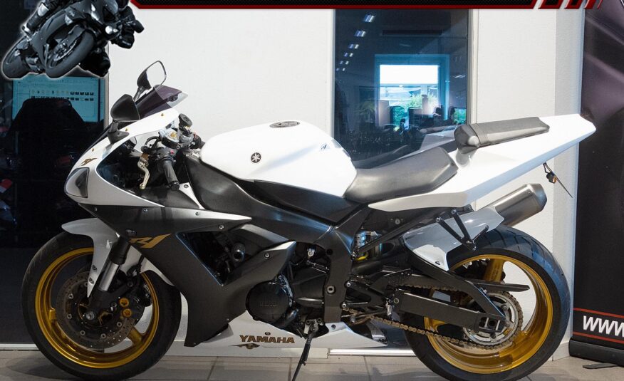 Yamaha YZF R1