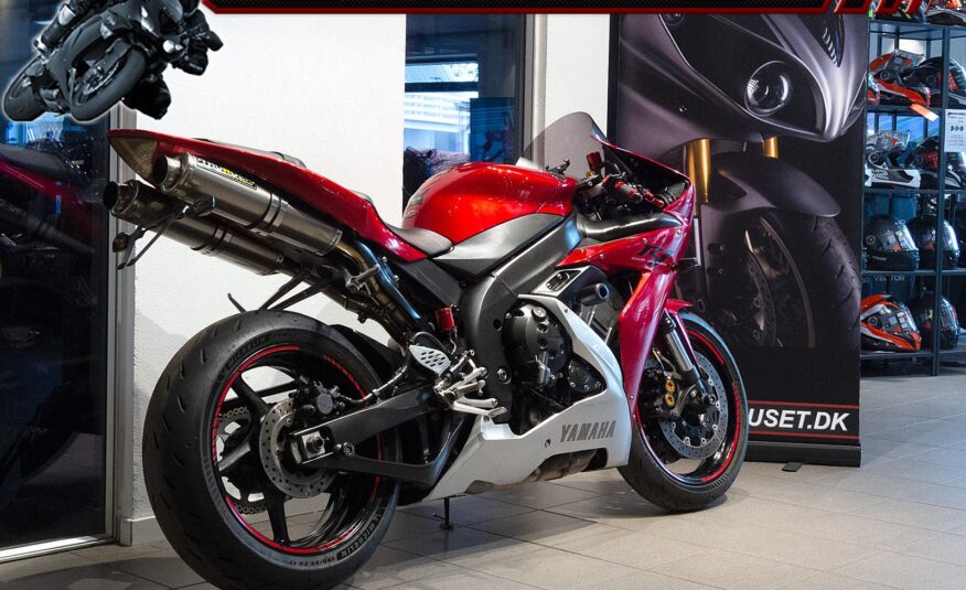 Yamaha YZF R1