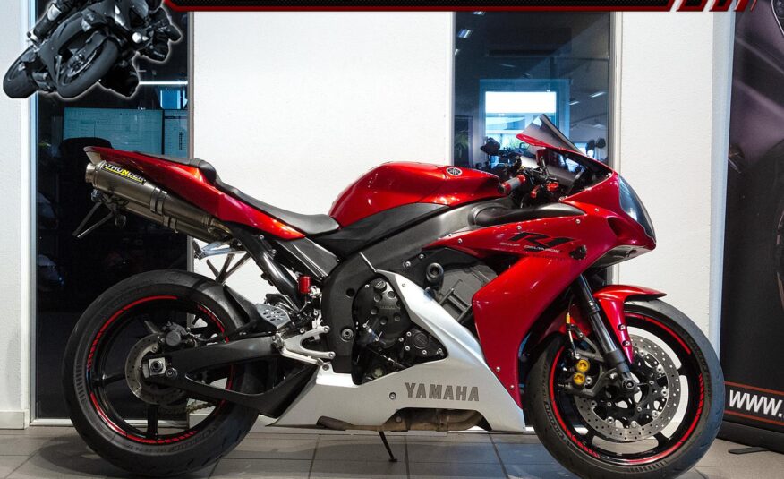 Yamaha YZF R1