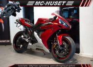 Yamaha YZF R1