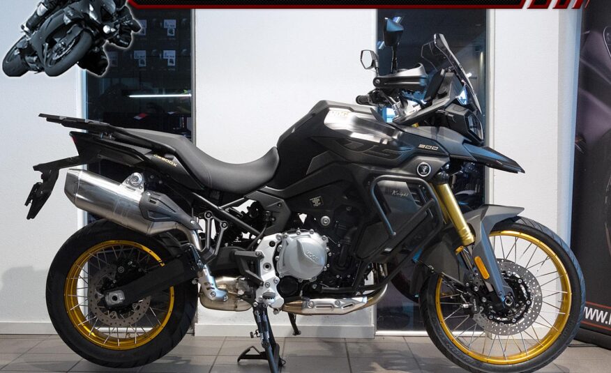 Voge DS 900 X