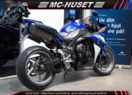 Yamaha YZF R1