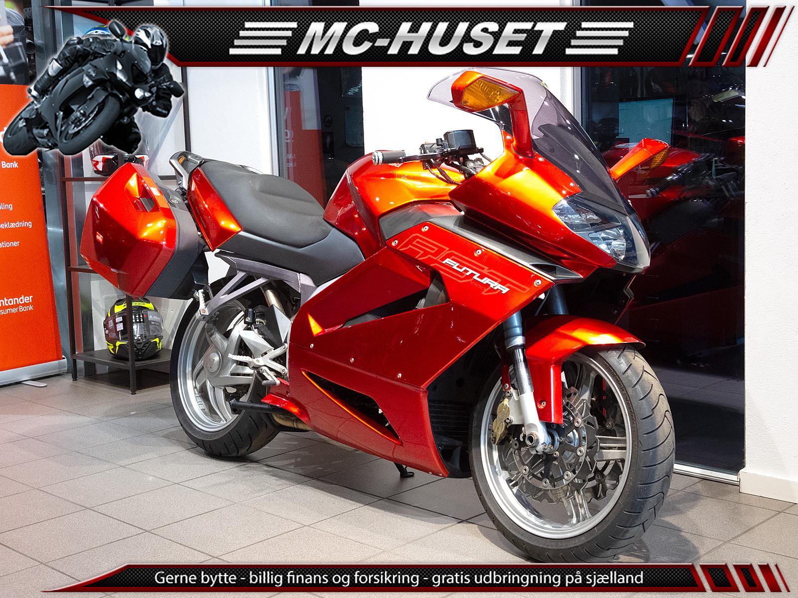 Aprilia RST 1000 Futura