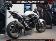 Suzuki GSR 750