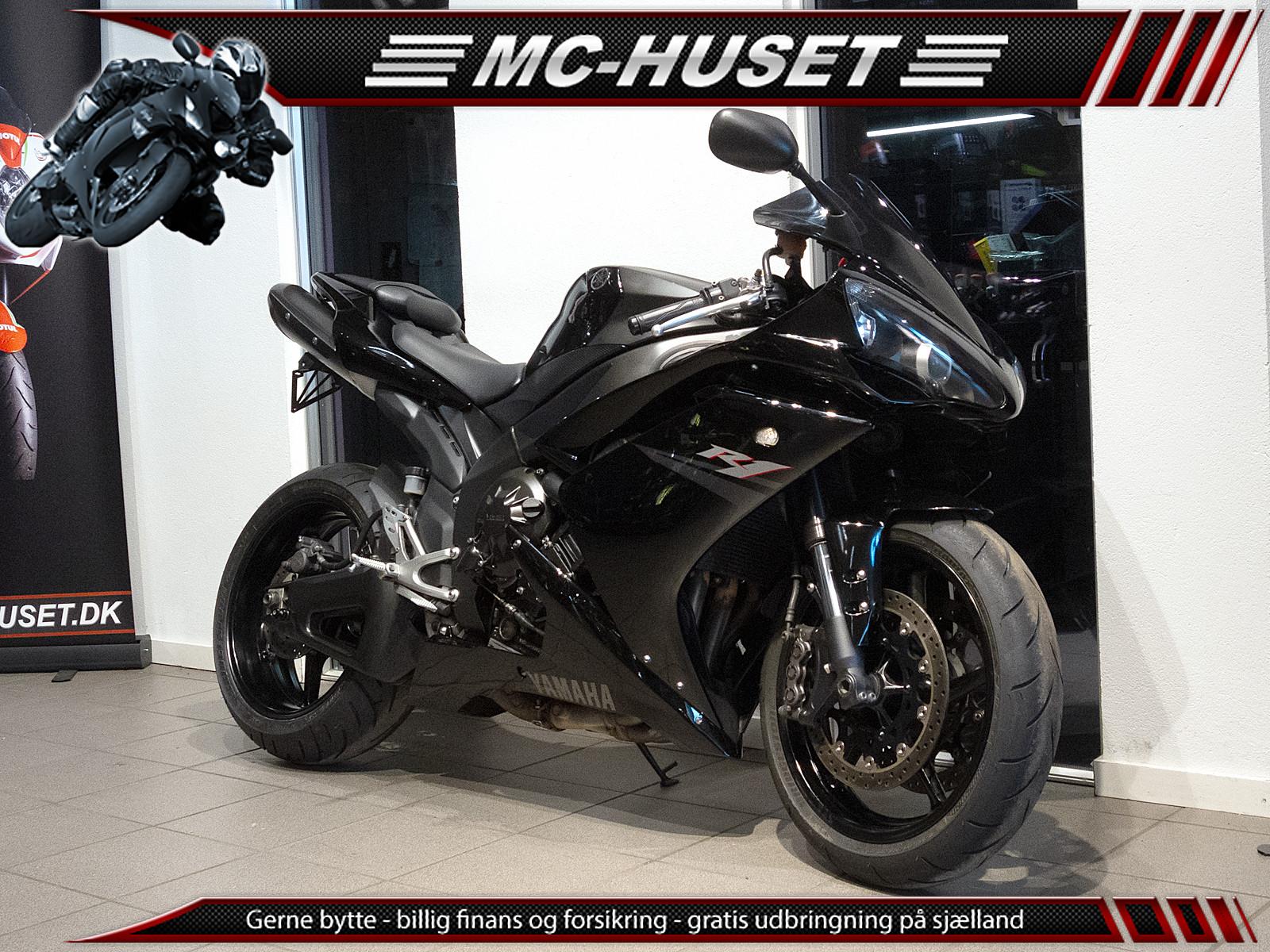 Yamaha YZF R1