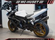 Yamaha YZF R1