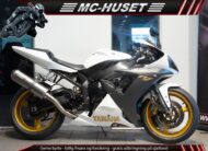 Yamaha YZF R1