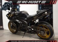Yamaha YZF R1