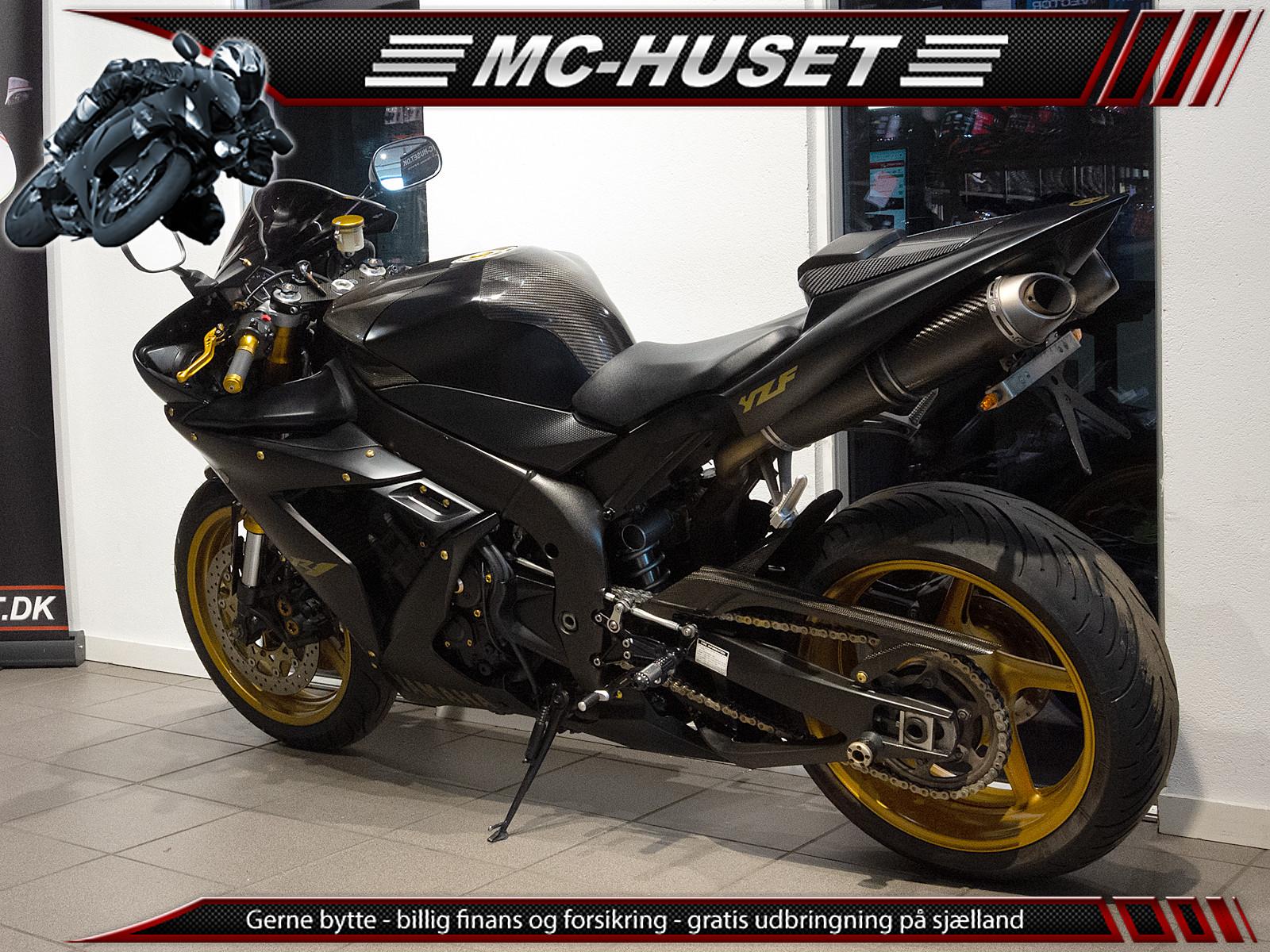 Yamaha YZF R1