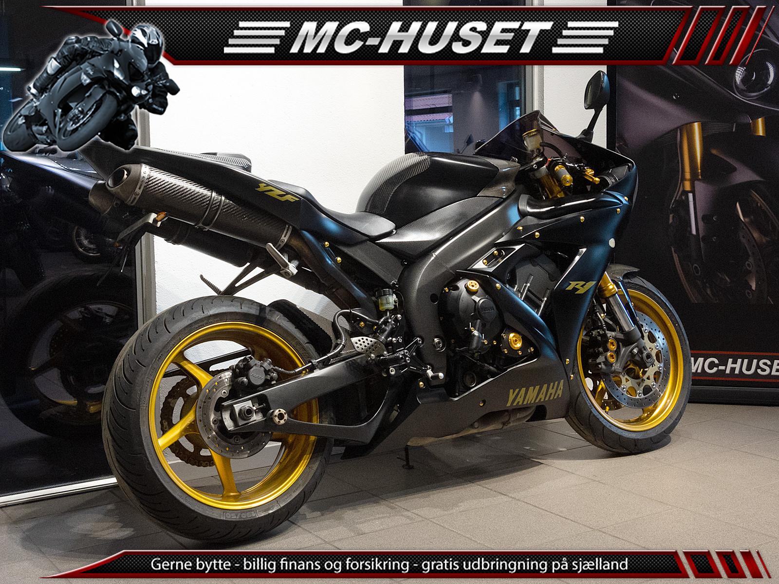 Yamaha YZF R1
