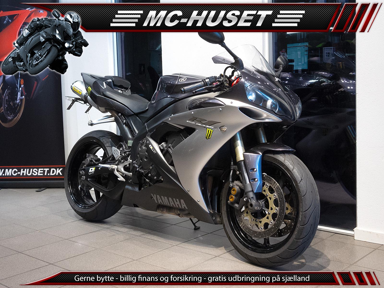 Yamaha YZF R1
