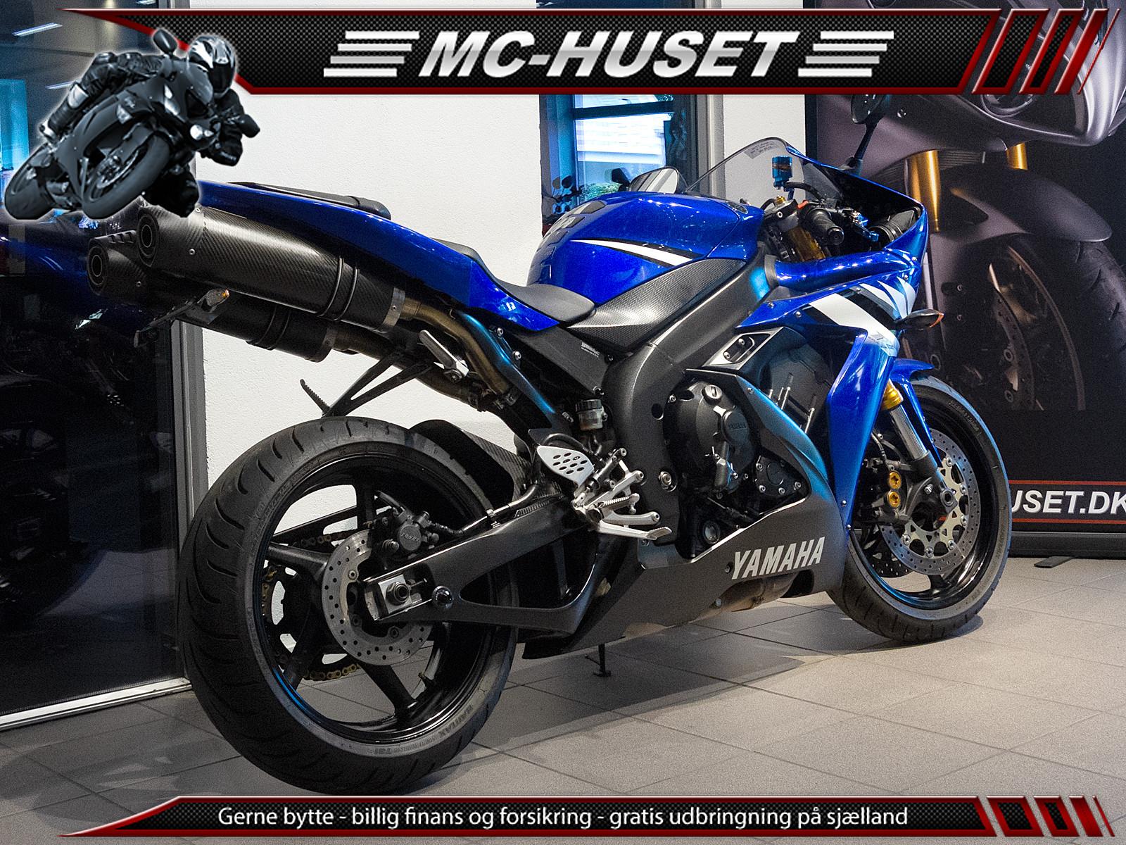 Yamaha YZF R1