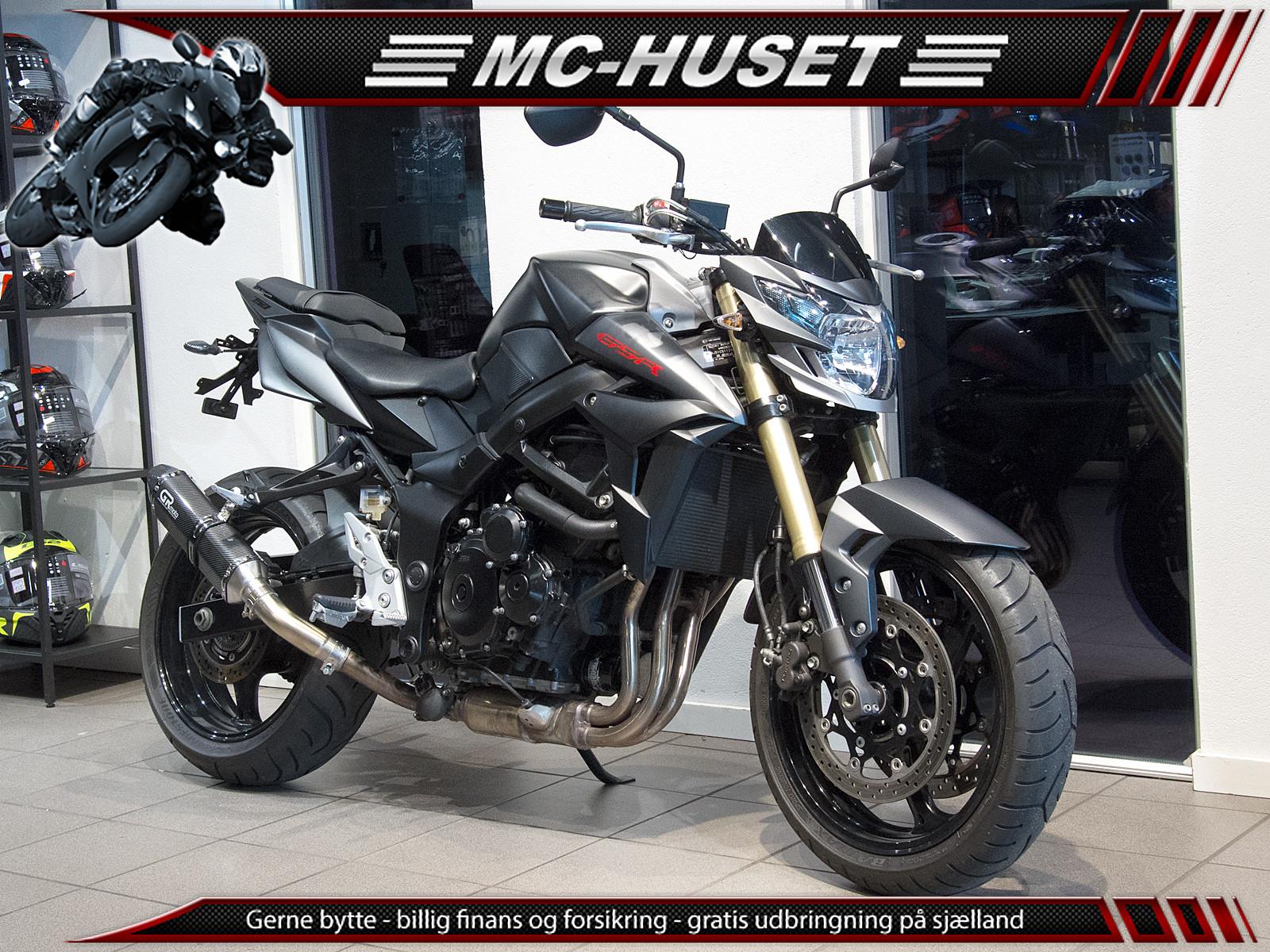 Suzuki GSR 750