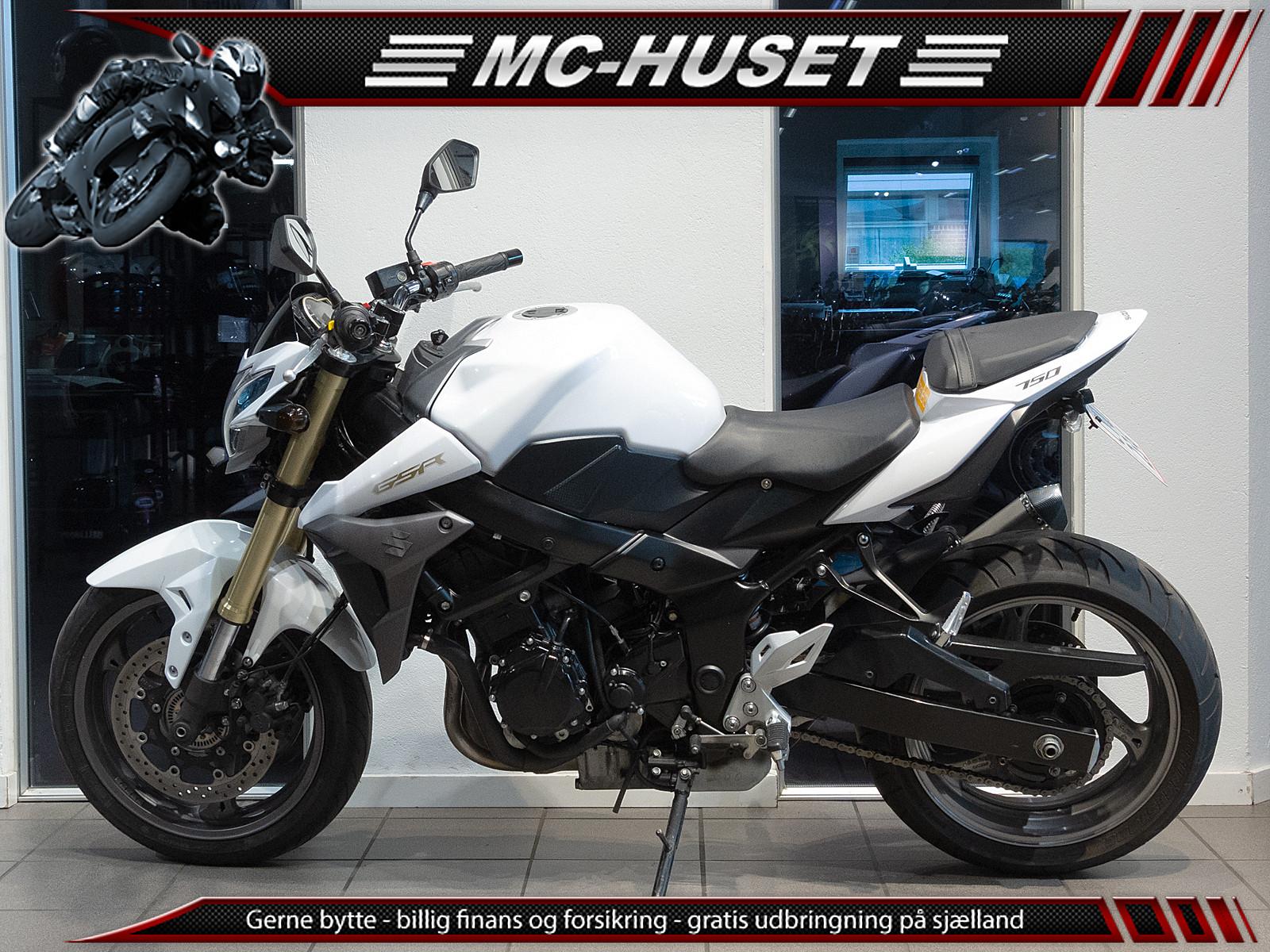 Suzuki GSR 750