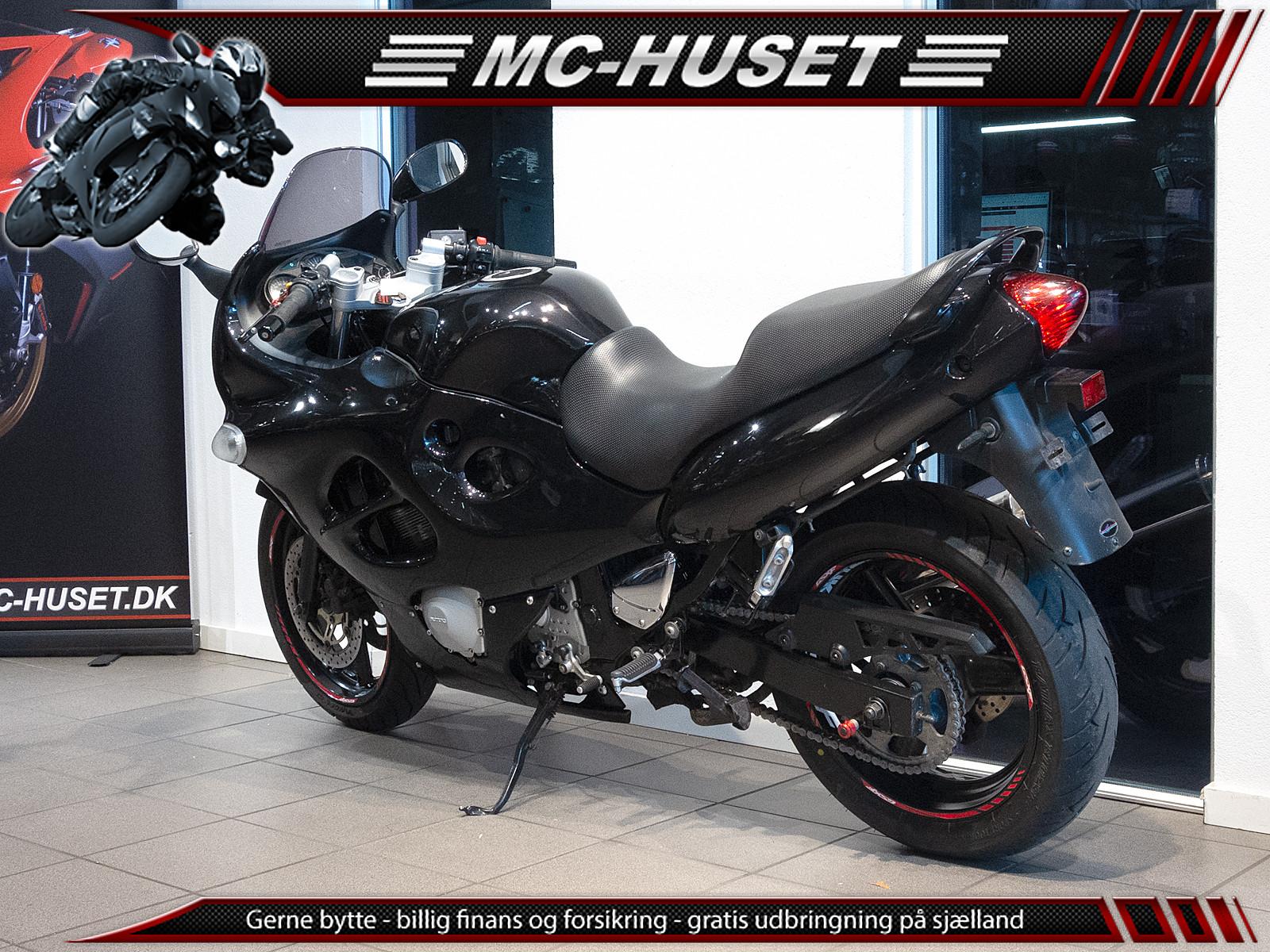 Suzuki GSX 600 F