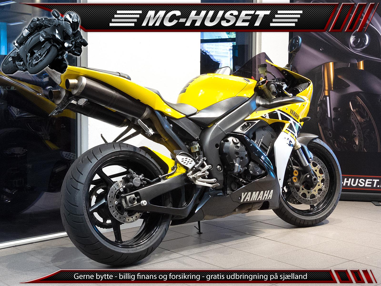 Yamaha YZF R1