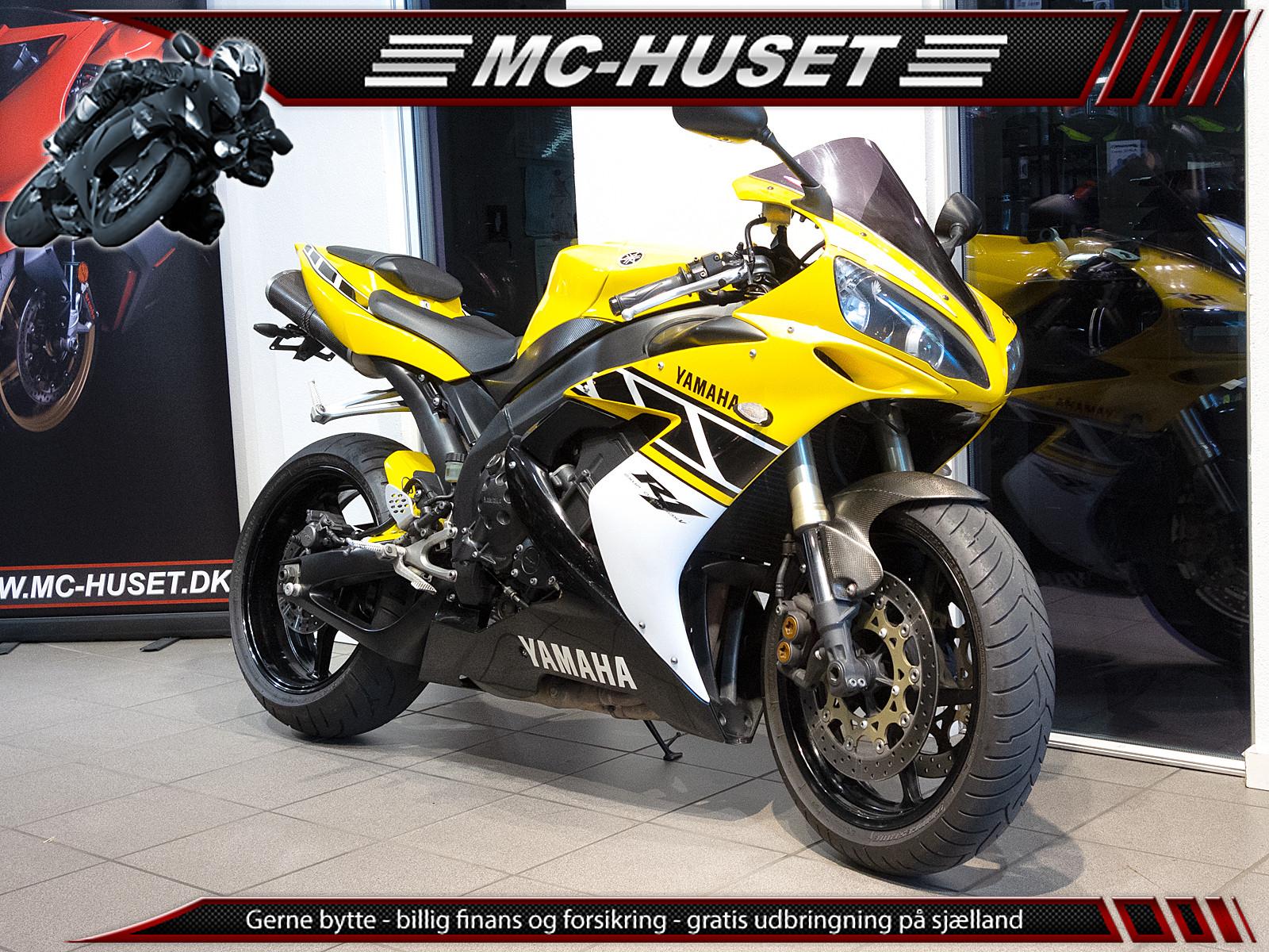 Yamaha YZF R1
