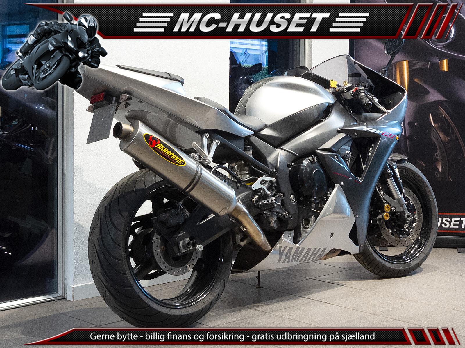 Yamaha YZF R1