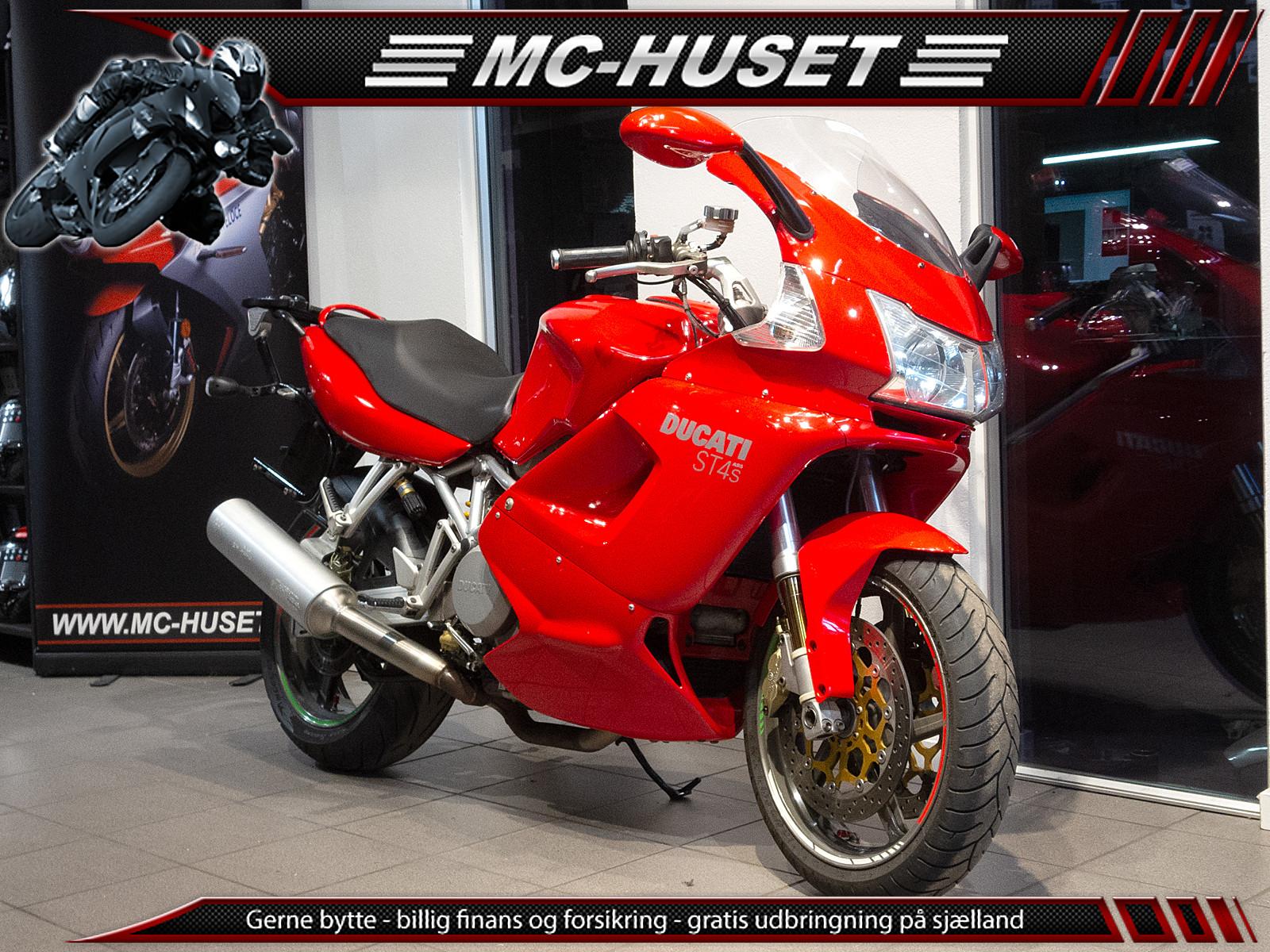 Ducati ST4