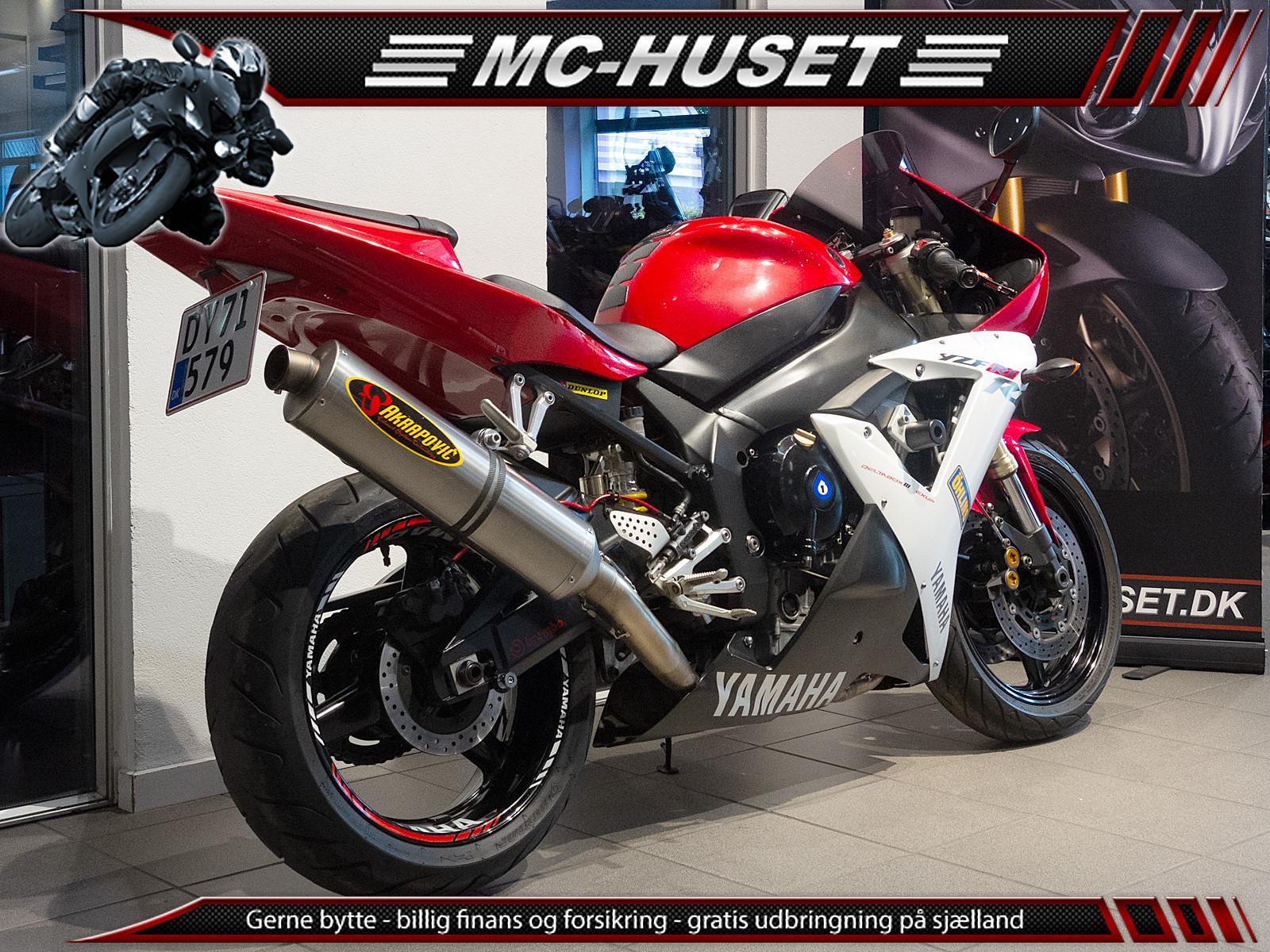 Yamaha YZF R1